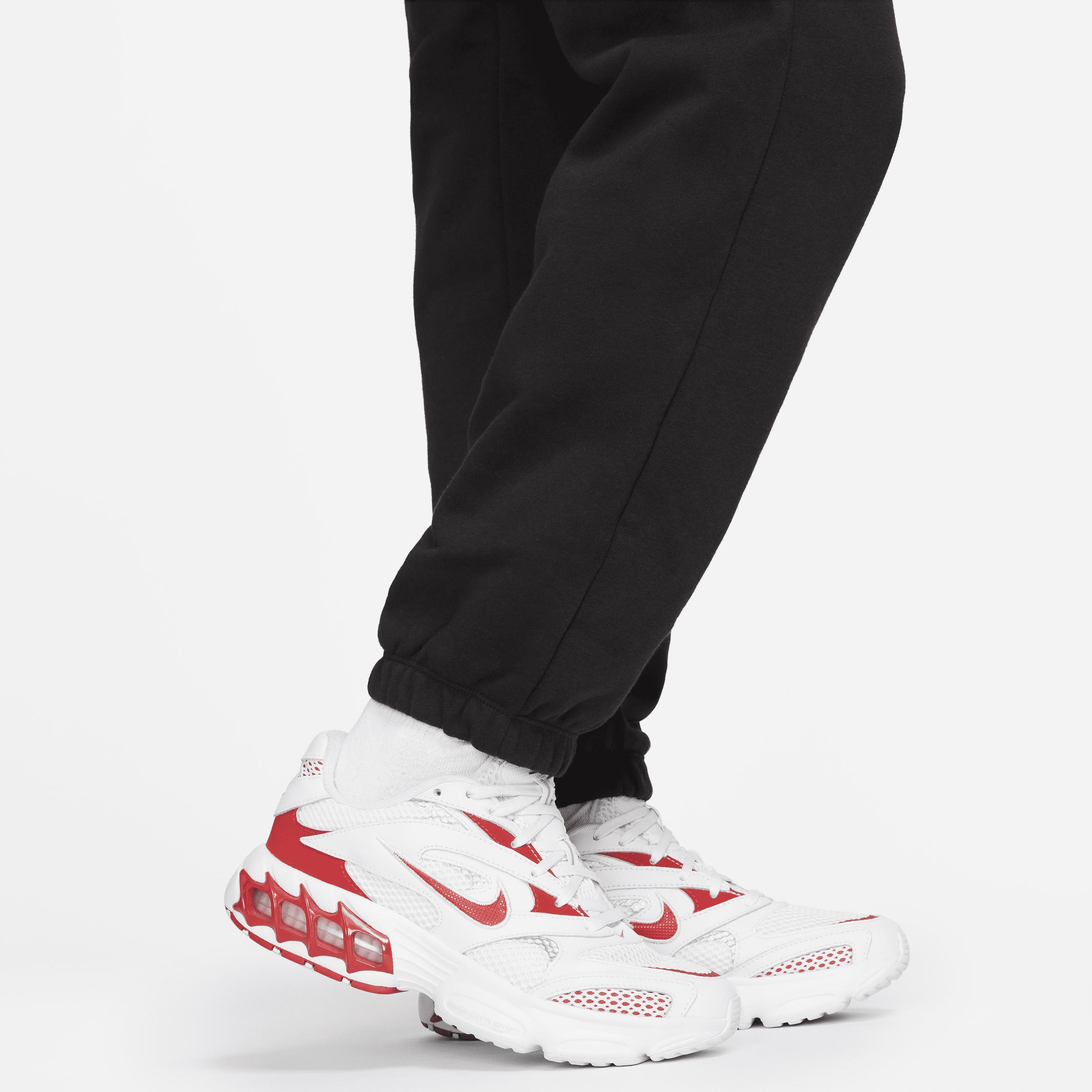 Womens Nike Sportswear Club Fleece Mid-Rise Oversized Cargo Sweatpants Product Image