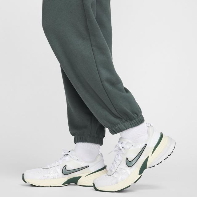 Nike Sportswear Club Fleece Women's Oversized Mid-Rise Sweatpants Product Image