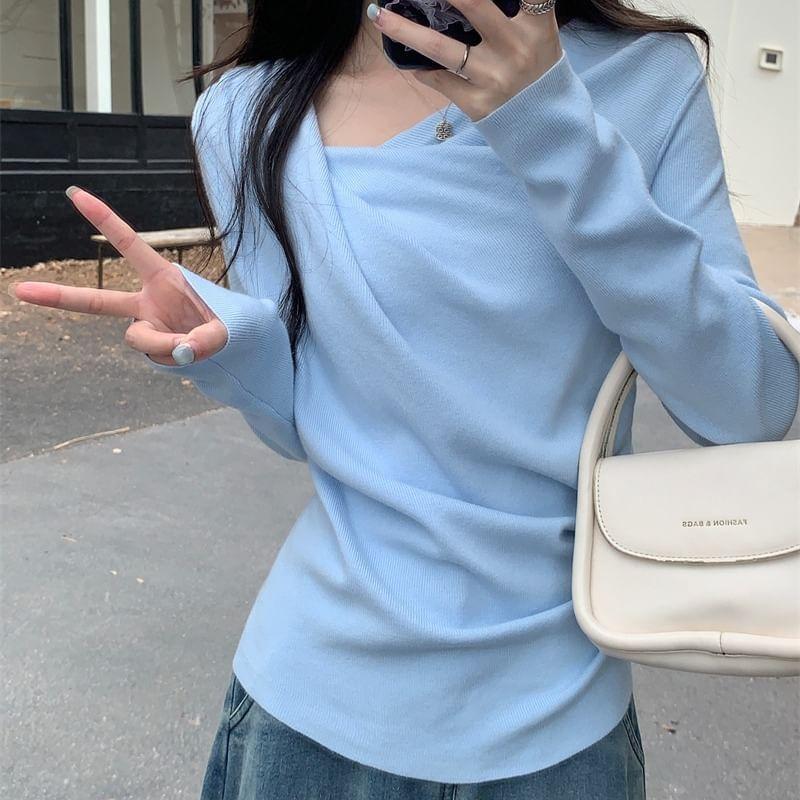 Long Sleeve Asymmetrical Neck Plain Ruched Knit Top Product Image