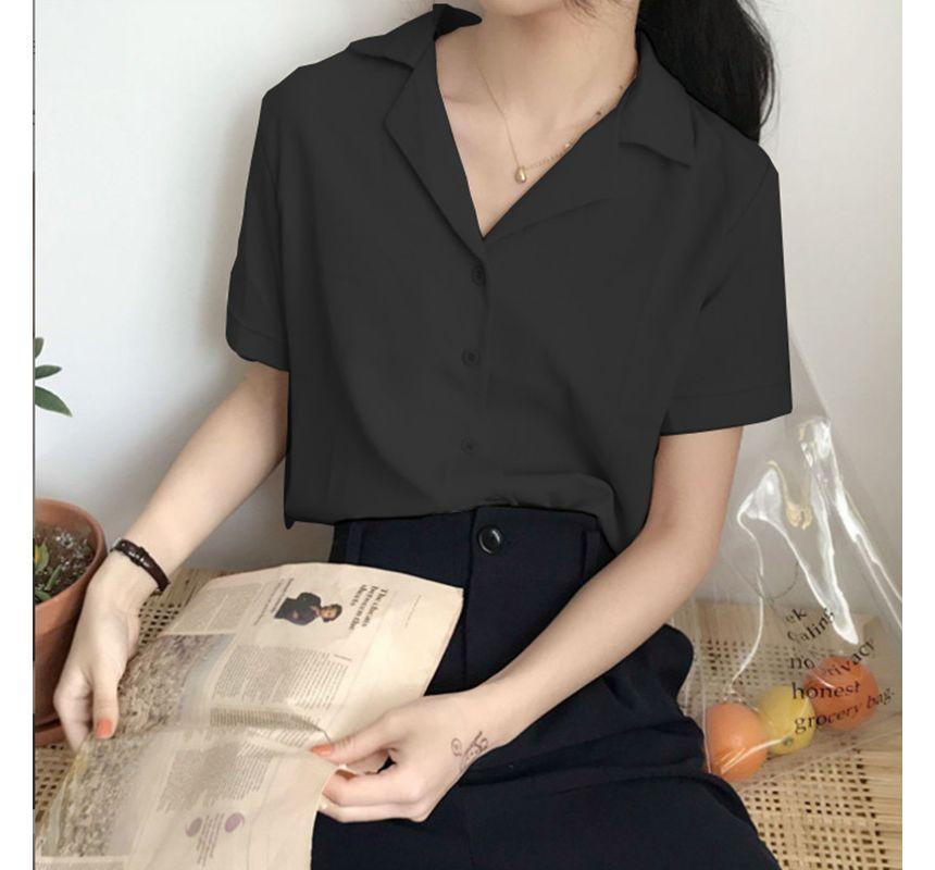 Short-Sleeve Plain Chiffon Blouse Product Image