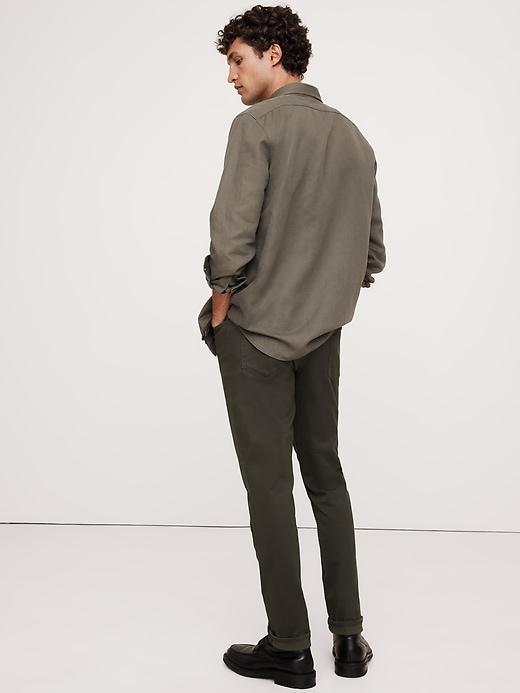 Skinny Traveler Pant Product Image