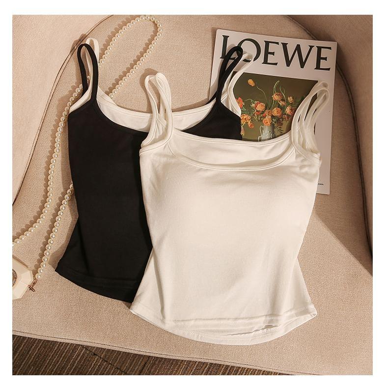 Scoop Neck Plain Camisole Top Product Image