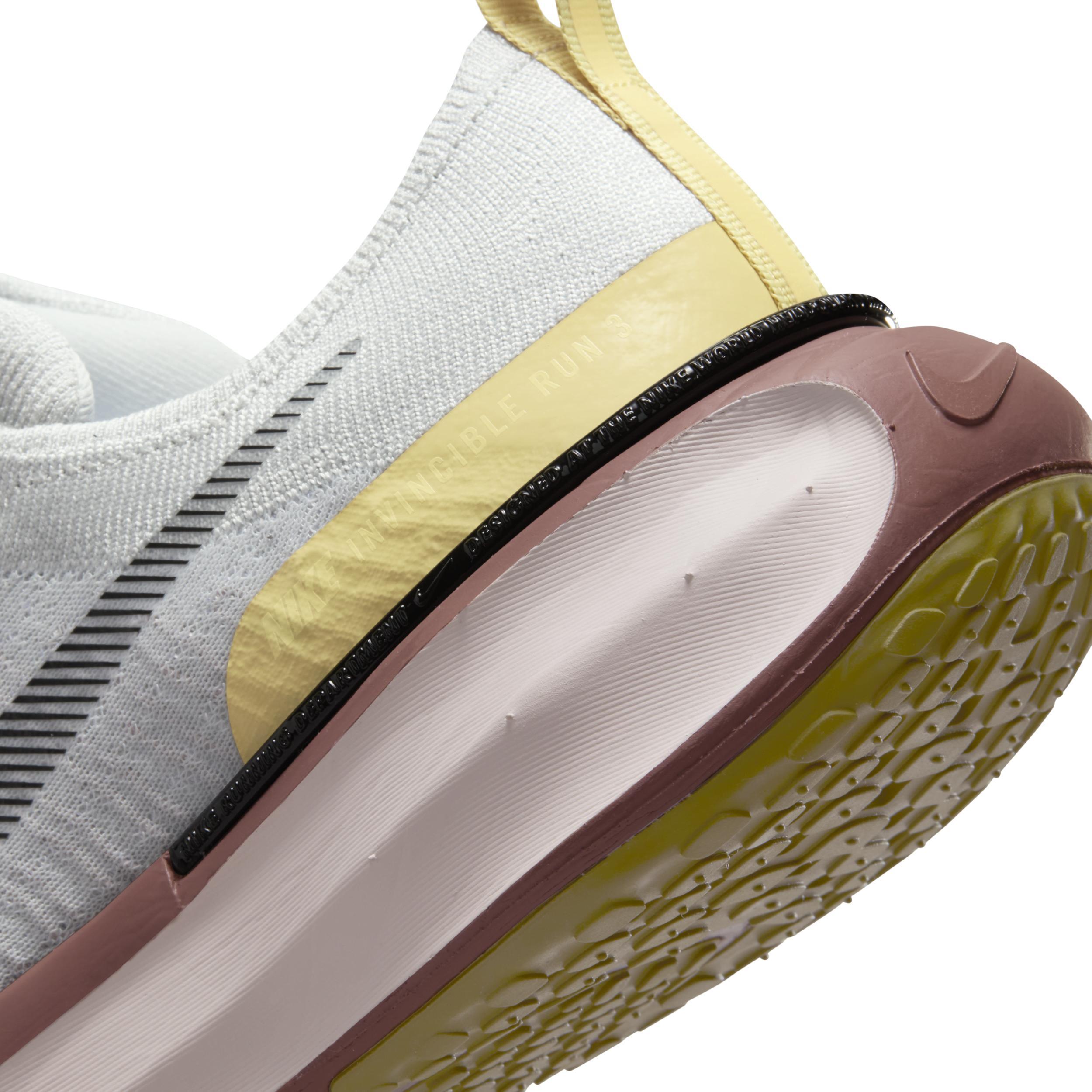 Nike Women's Invincible 3 Road Running Shoes (Extra Wide) Product Image