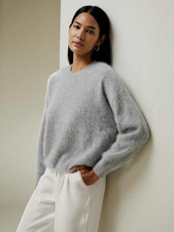 Brushed Cashmere Pullover Sweater Product Image