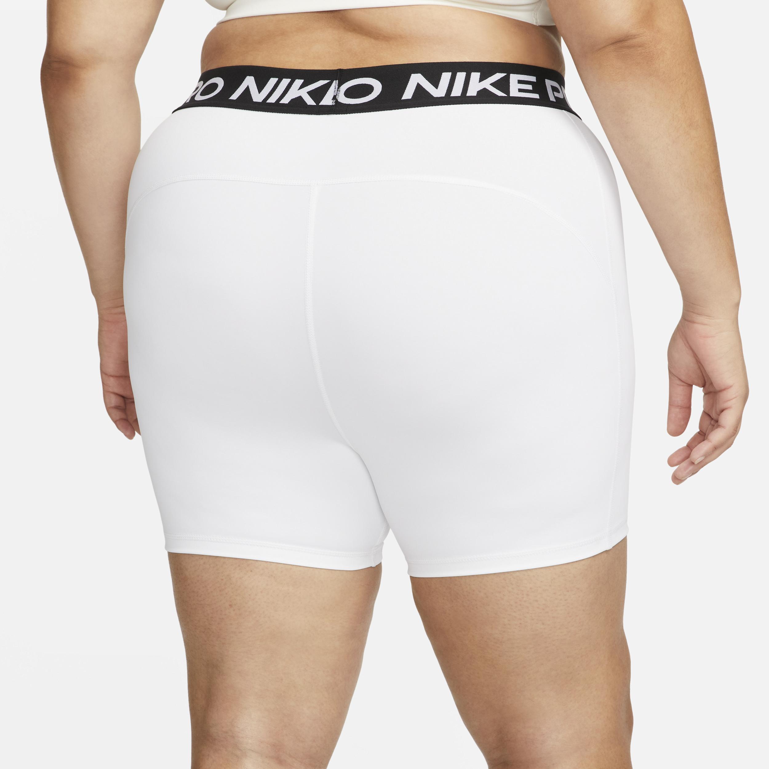 Women's Nike Pro 365 5" Shorts (Plus Size) Product Image