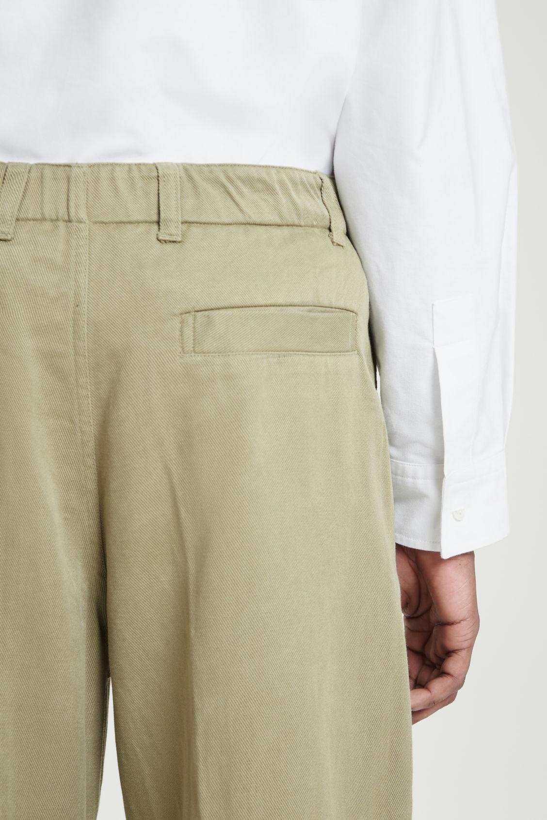 CROPPED BARREL-LEG TROUSERS Product Image