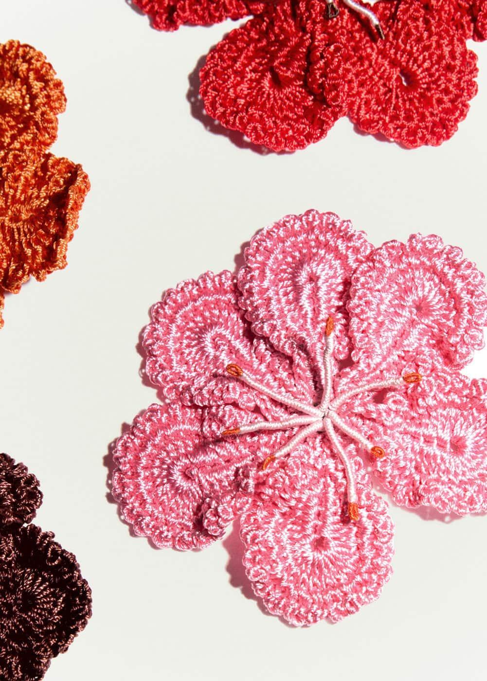 MANGO - Crochet flower brooch - One size - Women Product Image