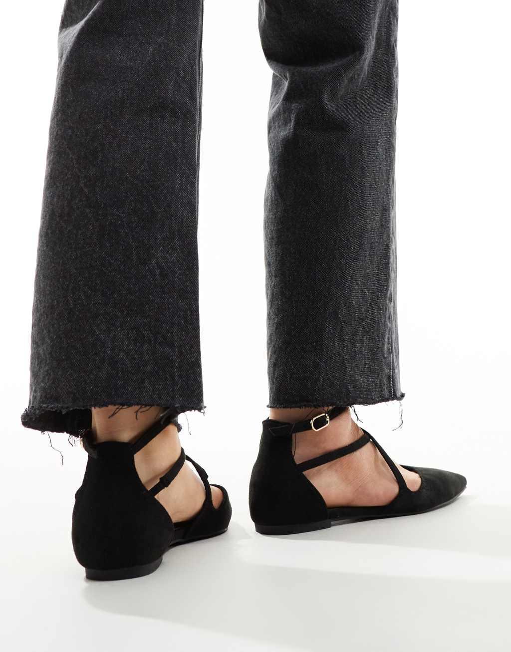 ASOS DESIGN Larna pointed ballet flats in black Product Image