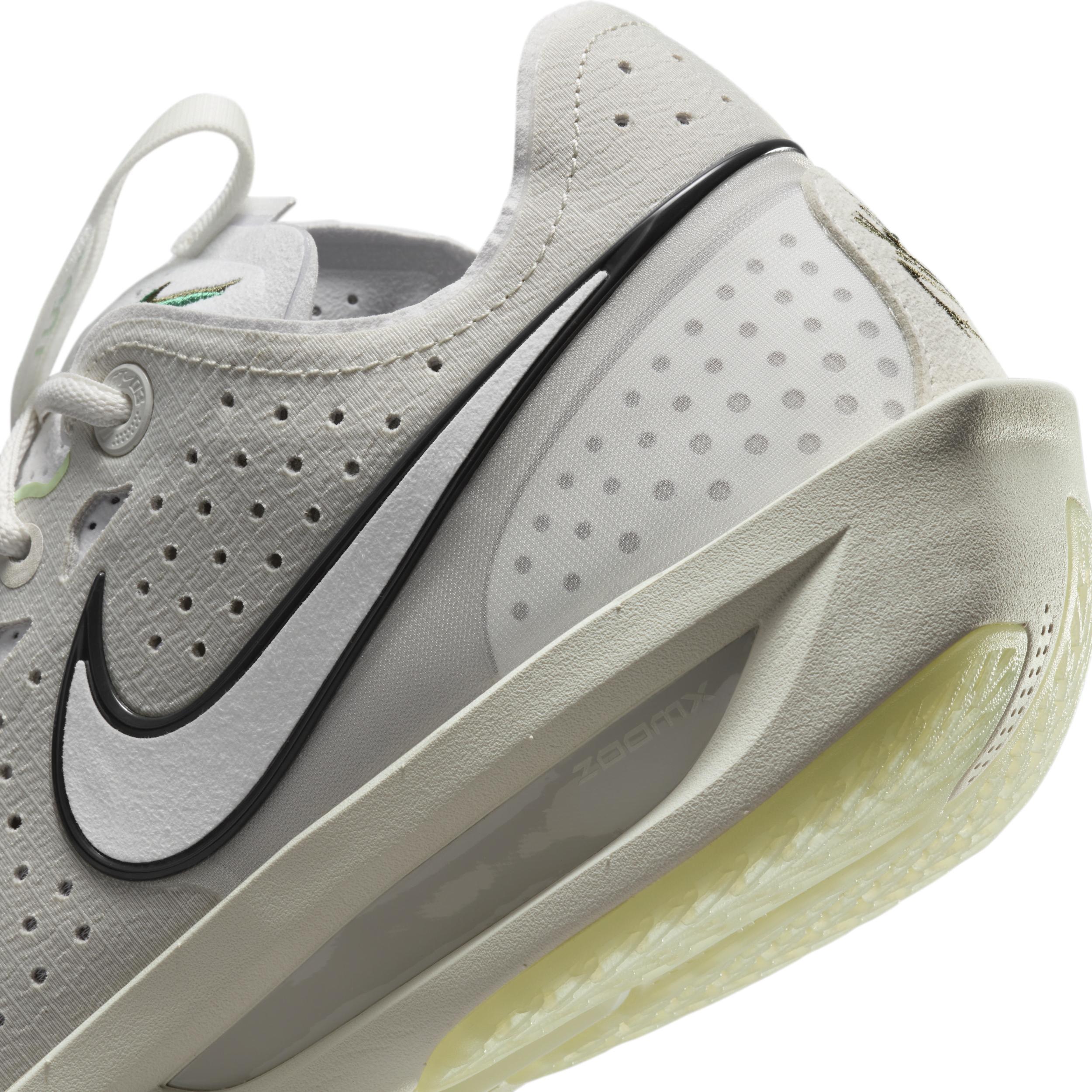 Nike Men's G.T. Cut 3 Basketball Shoes Product Image