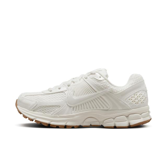 Nike Women's Zoom Vomero 5 Shoes Product Image