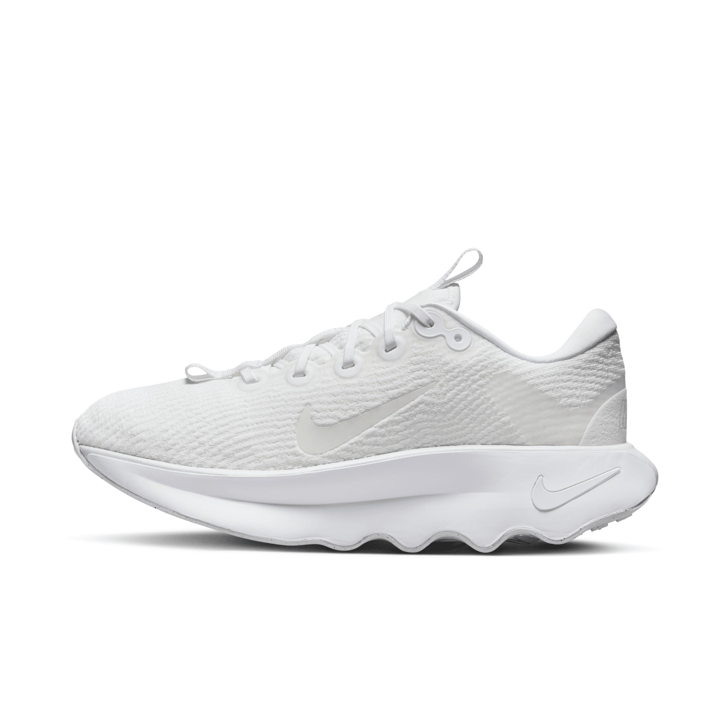 Nike Women's Motiva Walking Shoes Product Image