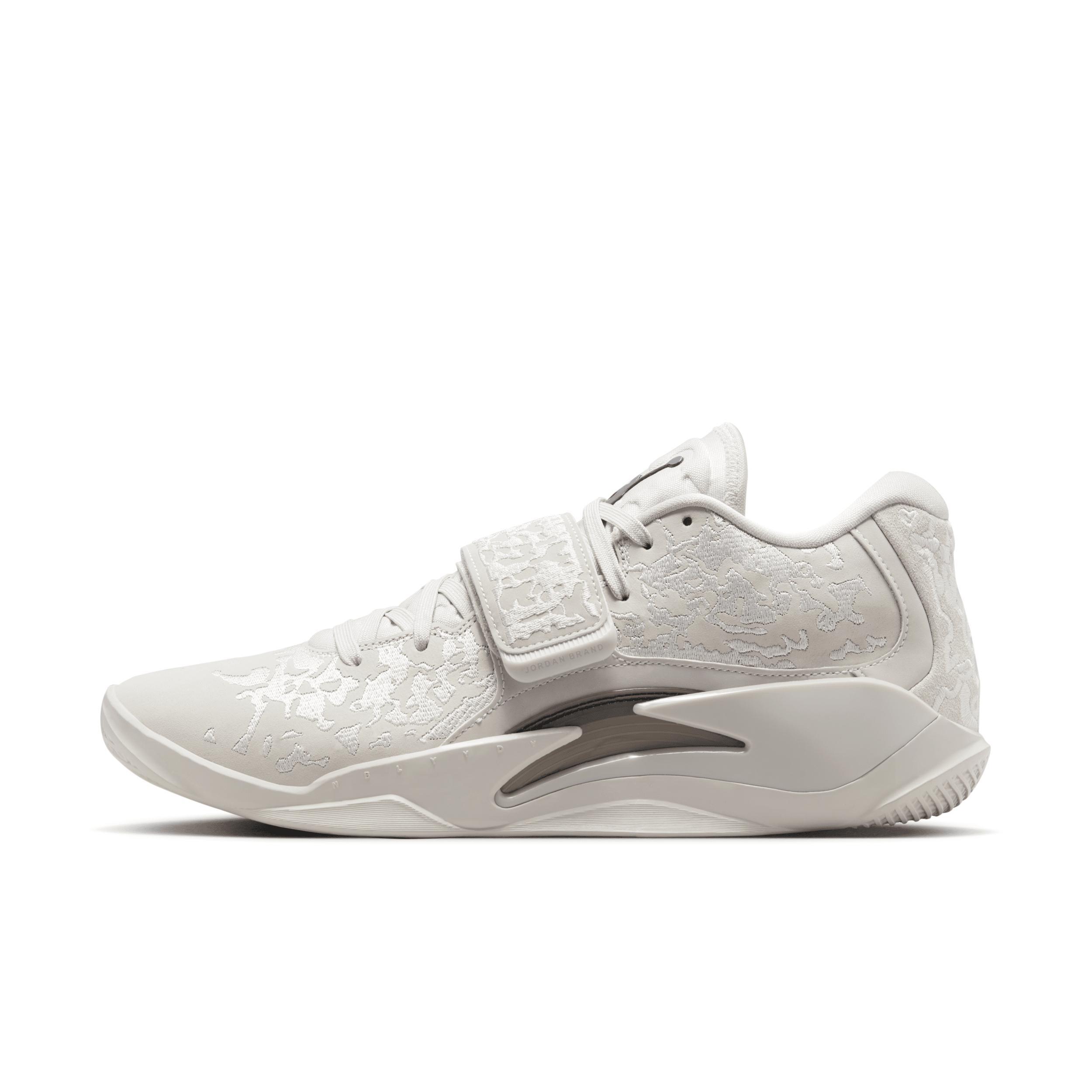 Nike Mens Zion 3 M.U.D. Light Bone SE Basketball Shoes Product Image