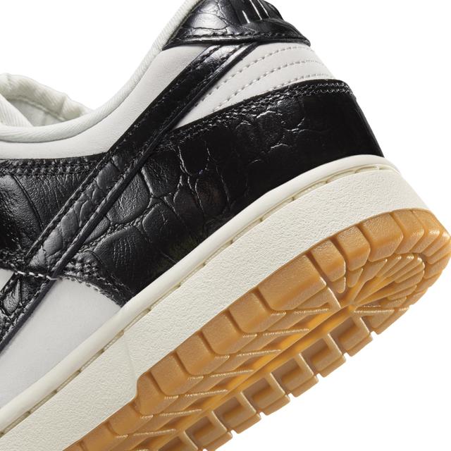 Nike Women's Dunk Low LX Shoes Product Image