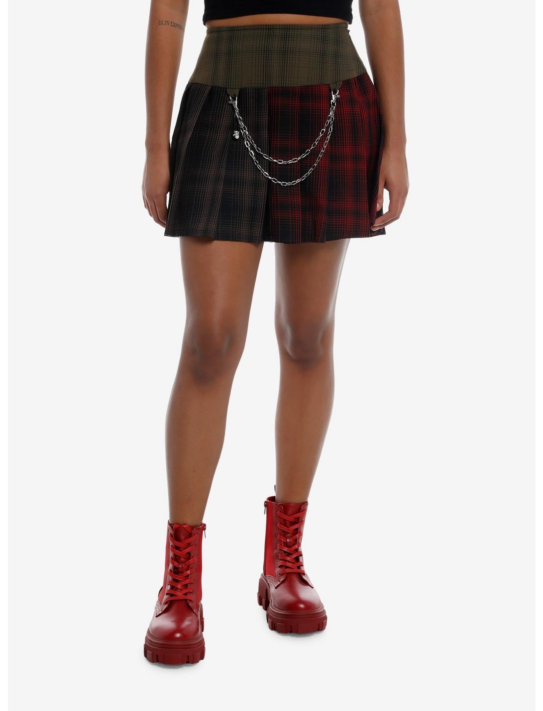 Social Collision Red Green & Brown Plaid Chain Pleated Skirt Product Image