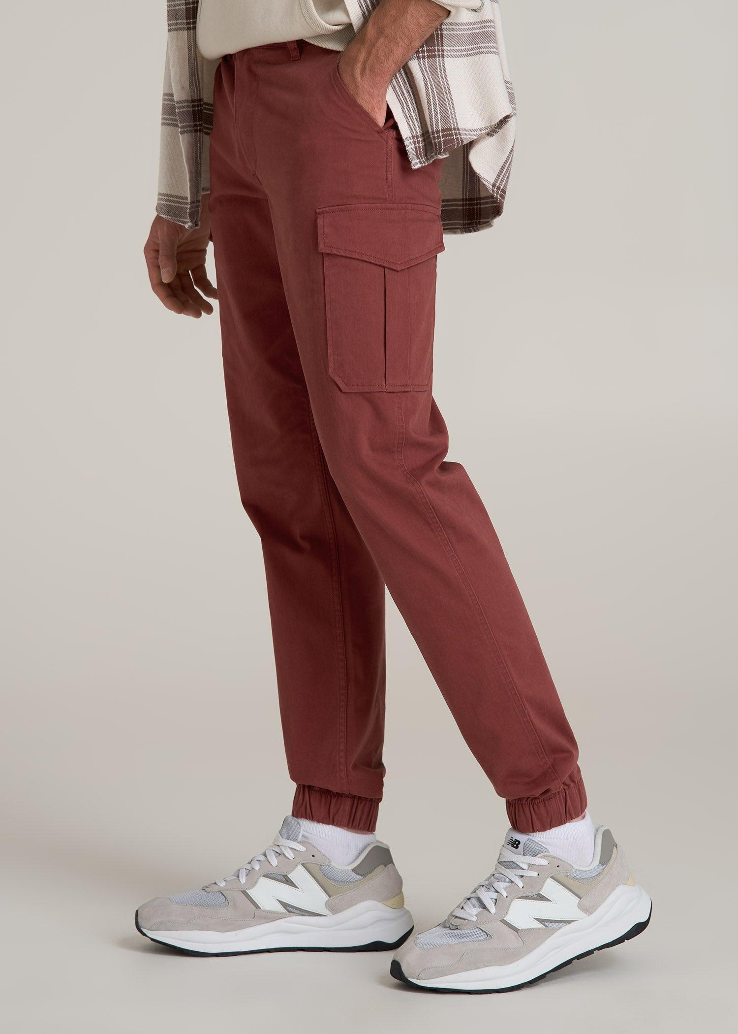 TAPERED-FIT Stretch Cotton Cargo Jogger Pants for Tall Men in Intense Rust Product Image