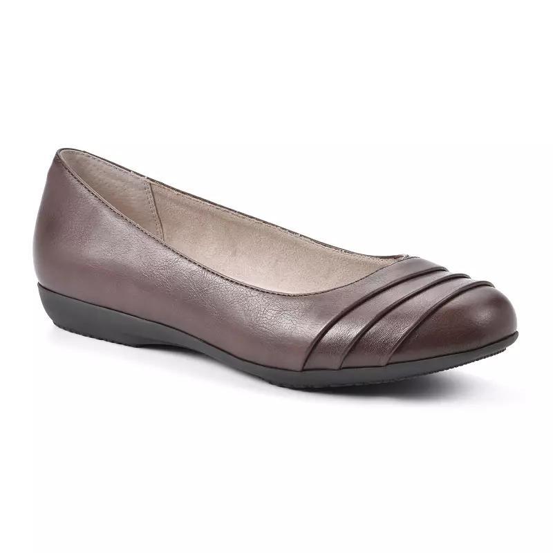 Cliffs by White Mountain Clara Womens Ballet Flats Red Burnished Product Image