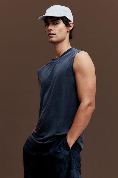 Regular Fit Sports Tank Top in DryMove™ Product Image