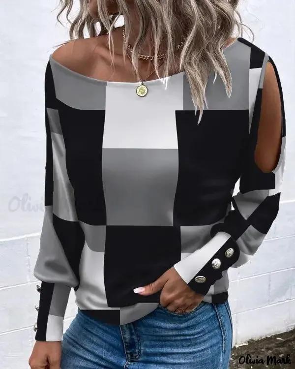 Olivia Mark – Relaxed off-the-shoulder top in a geometric print Product Image