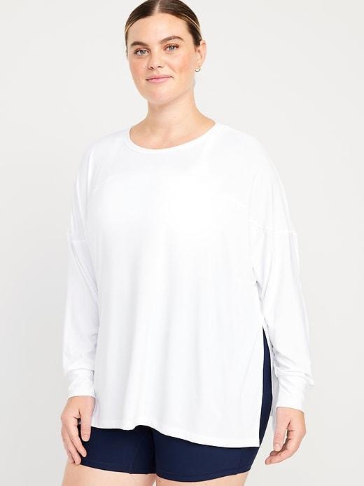 CloudMotion Tunic Product Image