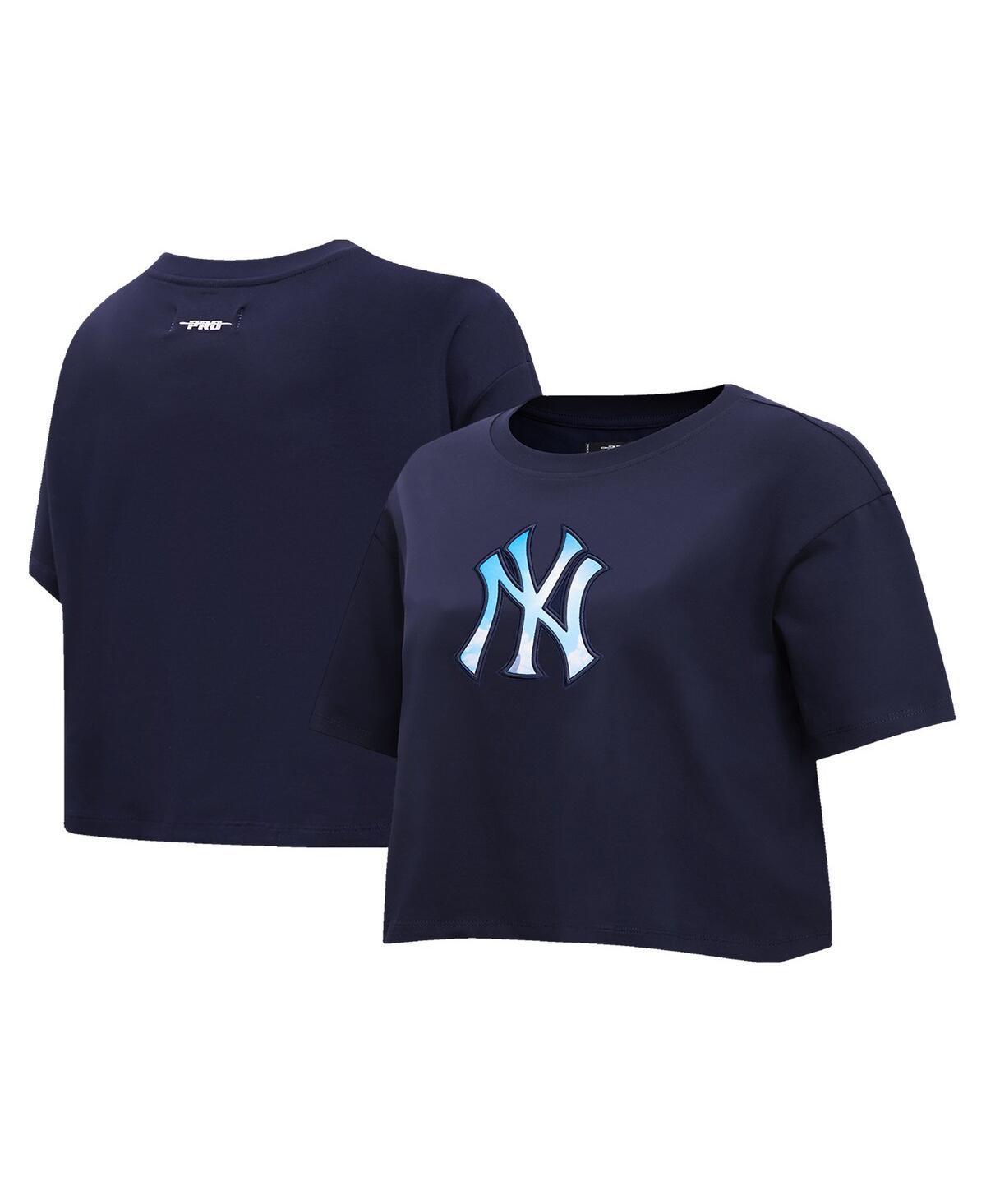 Womens Pro Standard Navy New York Yankees Painted Sky Boxy Cropped T-shirt Product Image