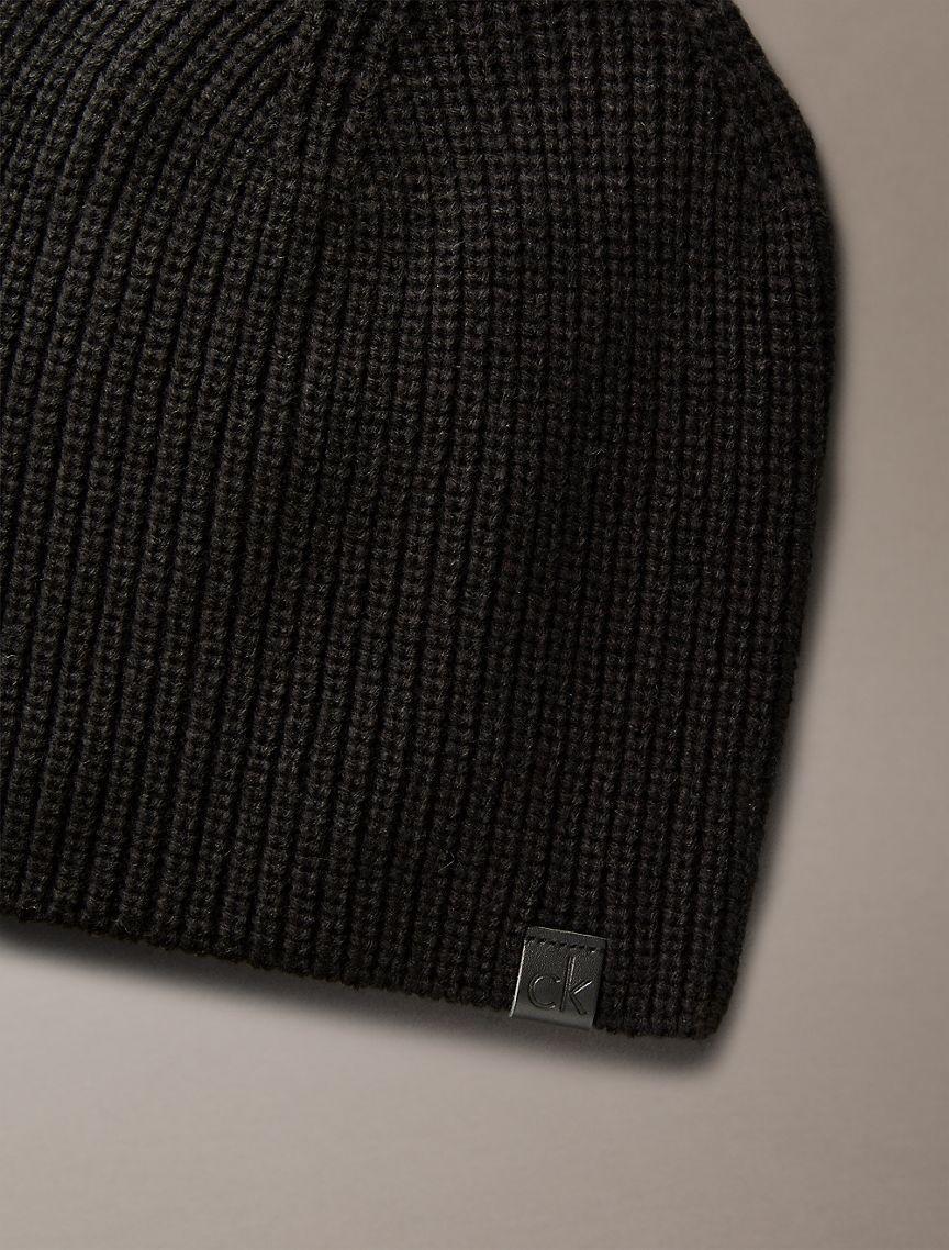 Ribbed Solid Beanie Product Image