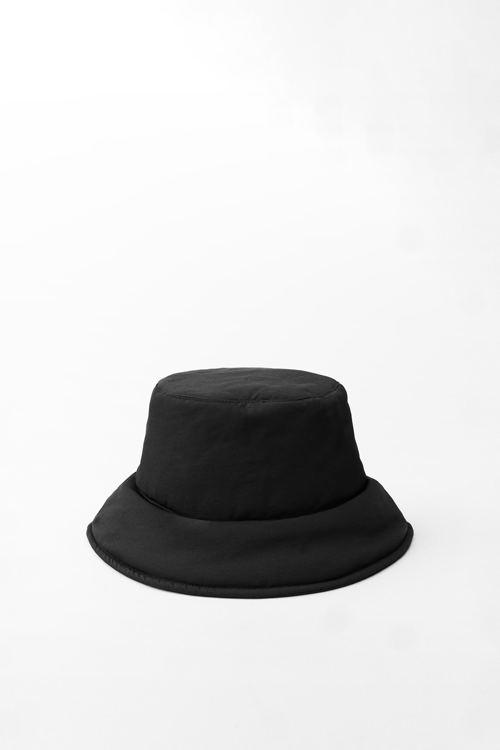 QUILTED BUCKET HAT Product Image