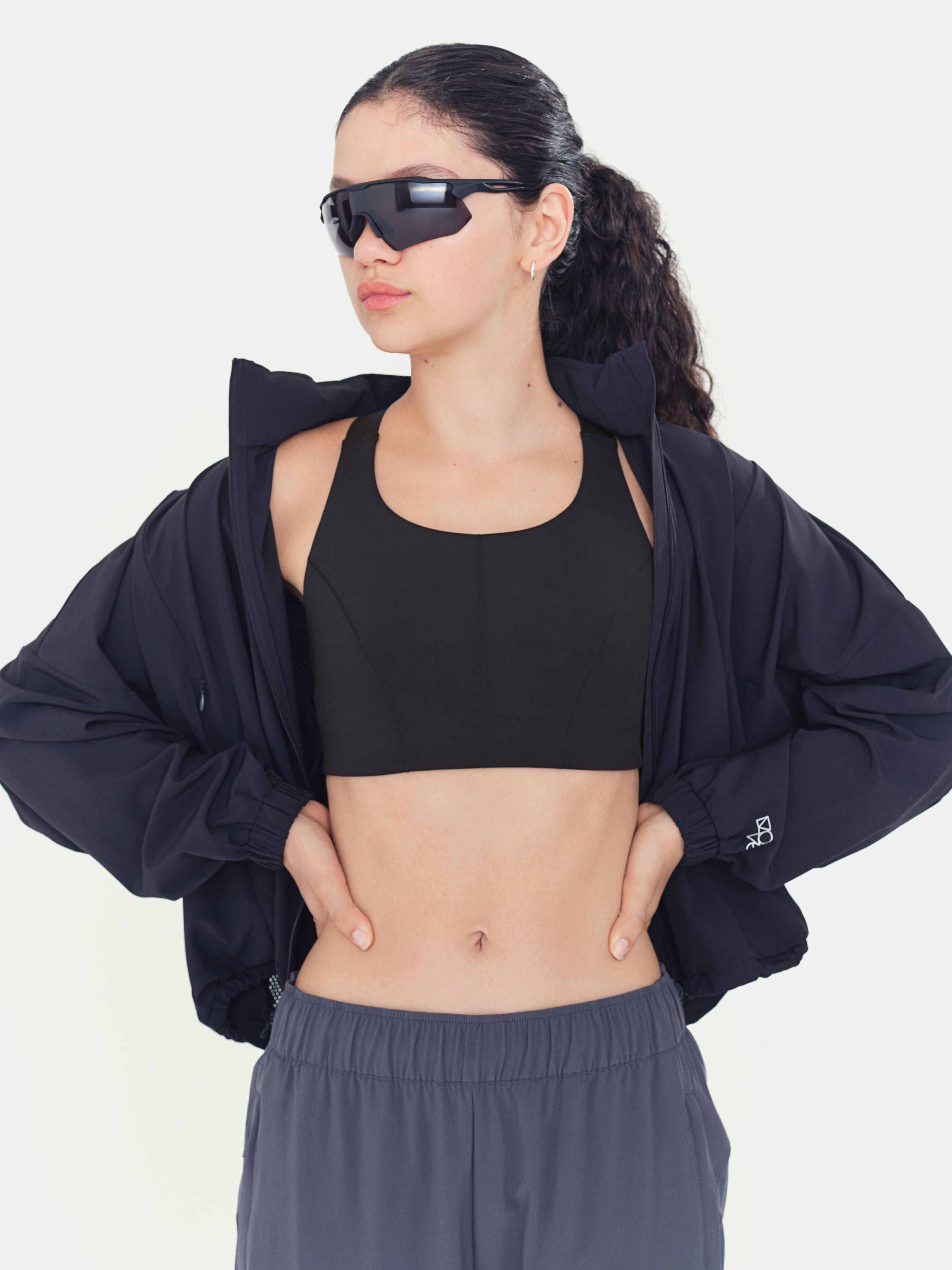 High Support Sports Bra in DryMove™ product image