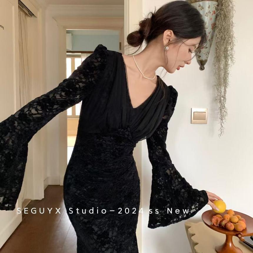 Bell Sleeve V-Neck Plain Lace Maxi Mermaid Dress Product Image