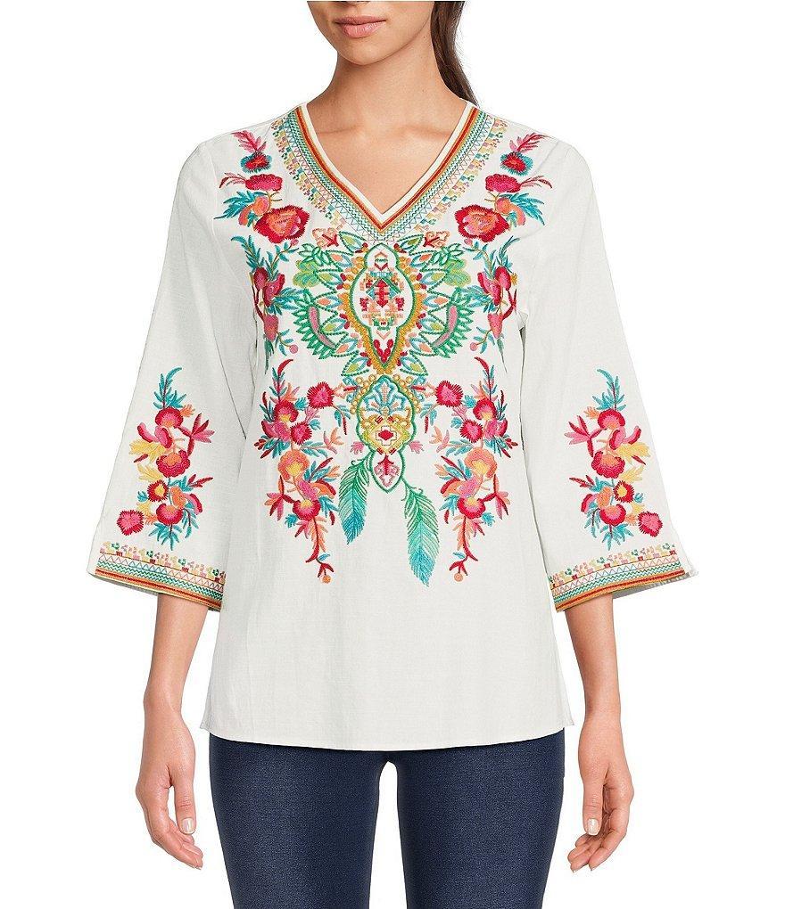 Calessa Petite Size Embroidered Patchwork Woven V-Neck 3/4 Sleeve Tunic Product Image