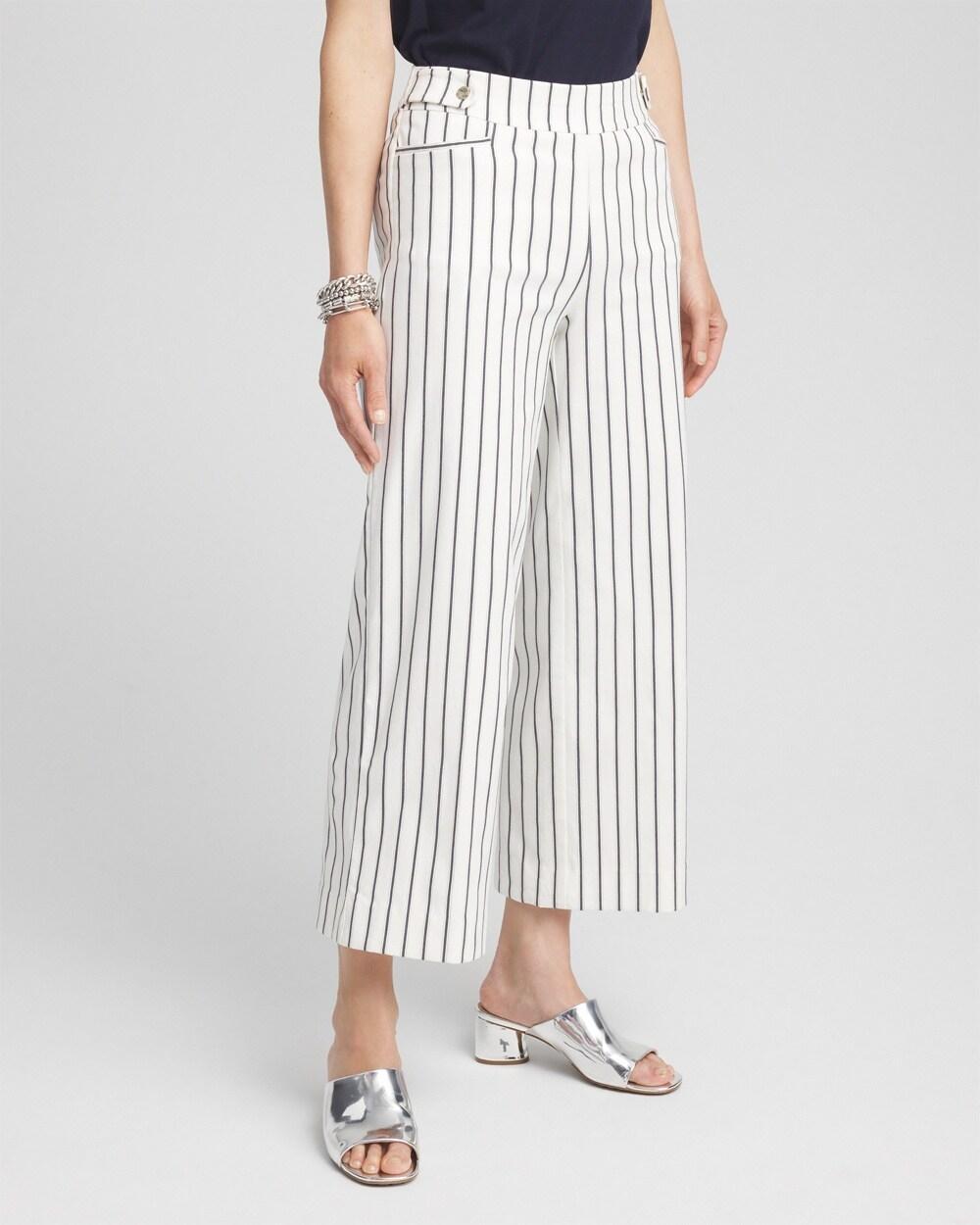 Women's Petite Brigitte Double Stripe Wide Leg Cropped Capri Pants Product Image