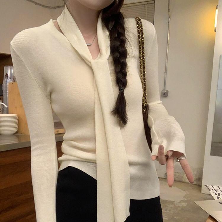 Set: Long-Sleeve V-Neck Ribbed Knit Top + Scarf product image