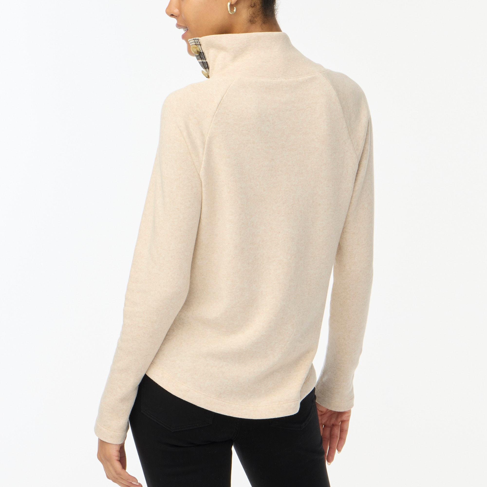 Wide button-collar pullover sweatshirt Product Image