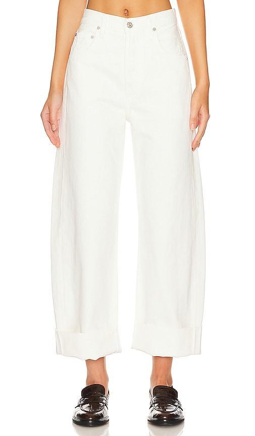 Citizens of Humanity Ayla Baggy Cuffed Crop in White. Size 23, 24, 26, 27, 29, 30, 31, 32, 33, 34. Product Image