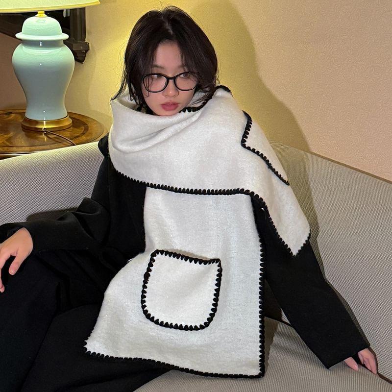 Plain Contrast Stitching Scarf product image