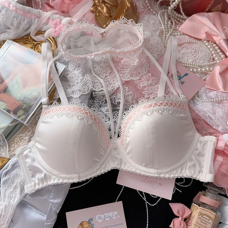 Set: Lace Bra Top + Panties Product Image