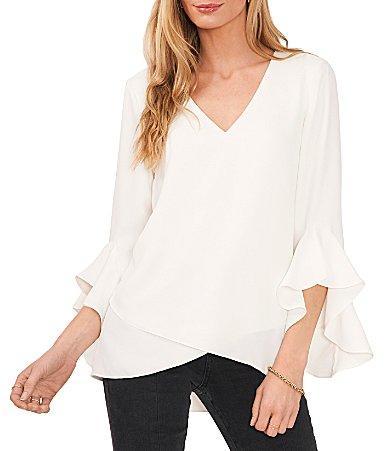 Vince Camuto Womens Printed V-Neck 3/4-Flutter Sleeve Blouse Product Image