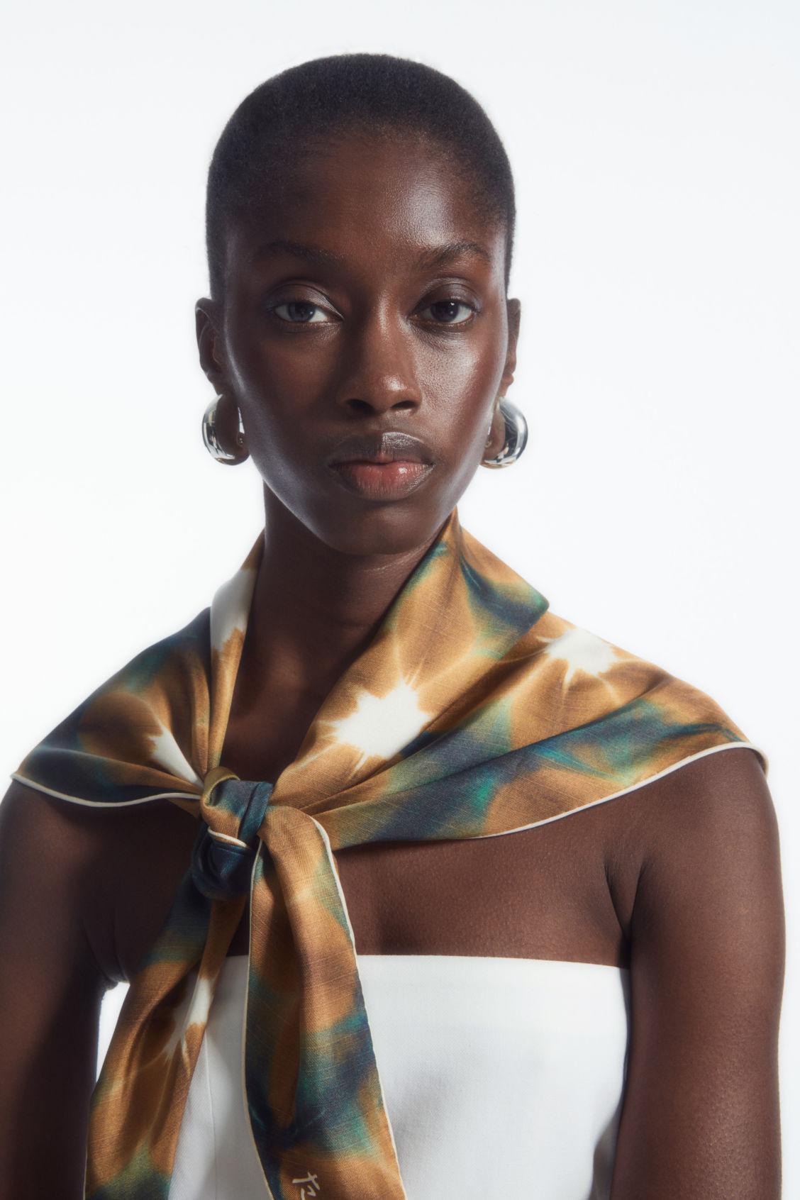 SILK NECK SCARF Product Image