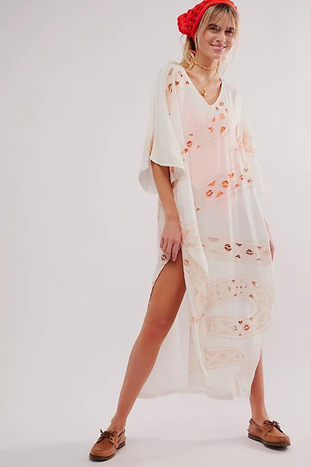 Commune Kaftan Product Image