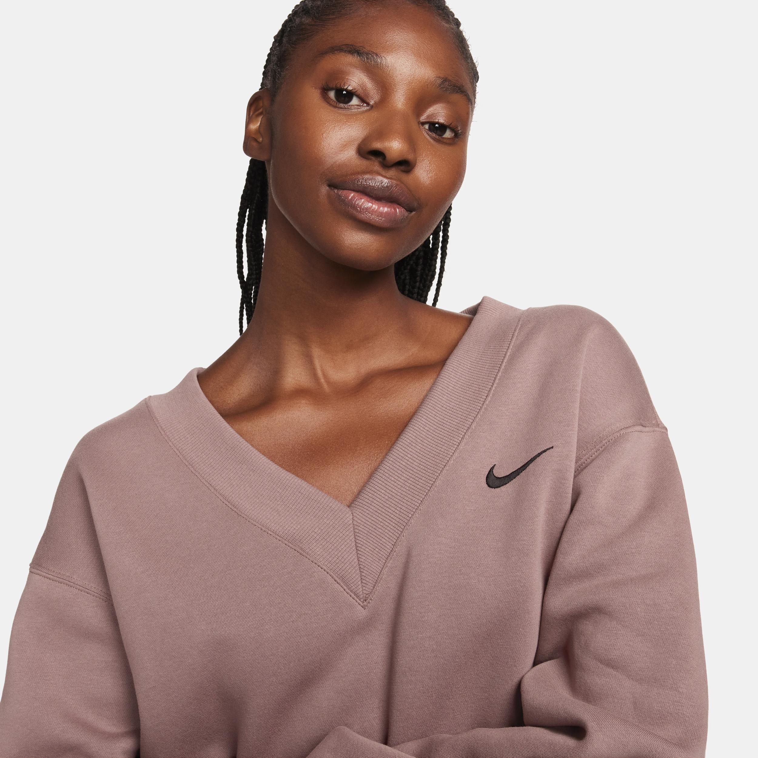 Nike mini swoosh v-neck cropped sweatshirt in smokey mauve Product Image