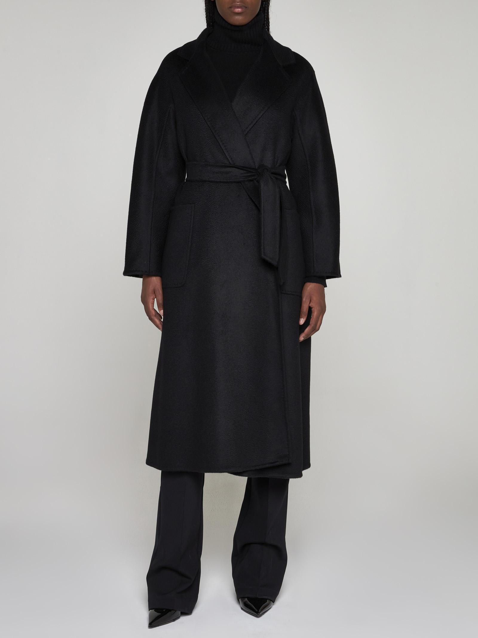 Coats In Black Product Image