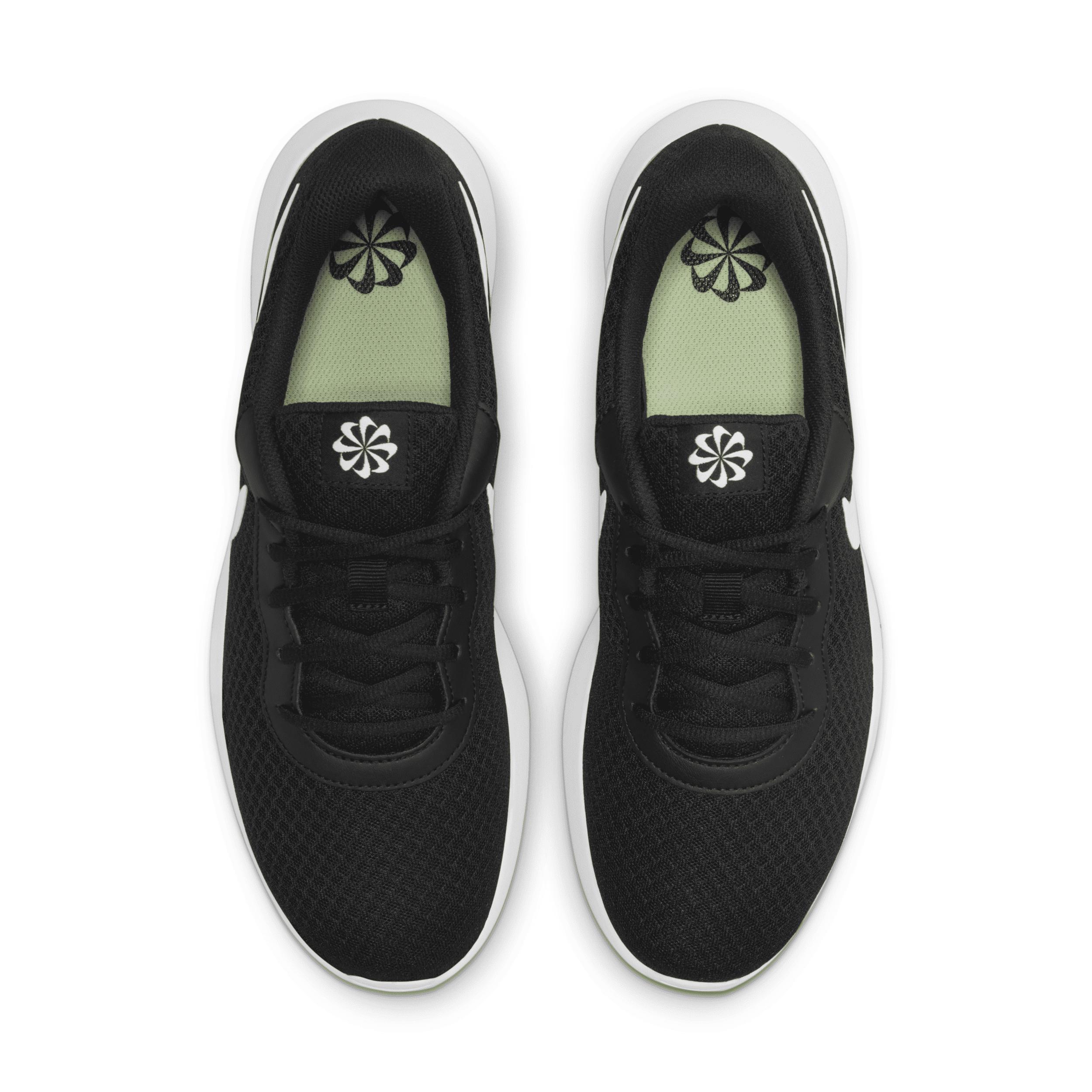 Nike Men's Tanjun Shoes Product Image