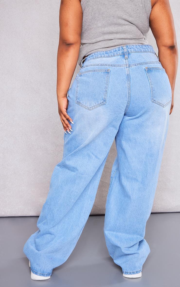 Plus Light Blue Wash Mid Rise Straight Leg Jeans Product Image