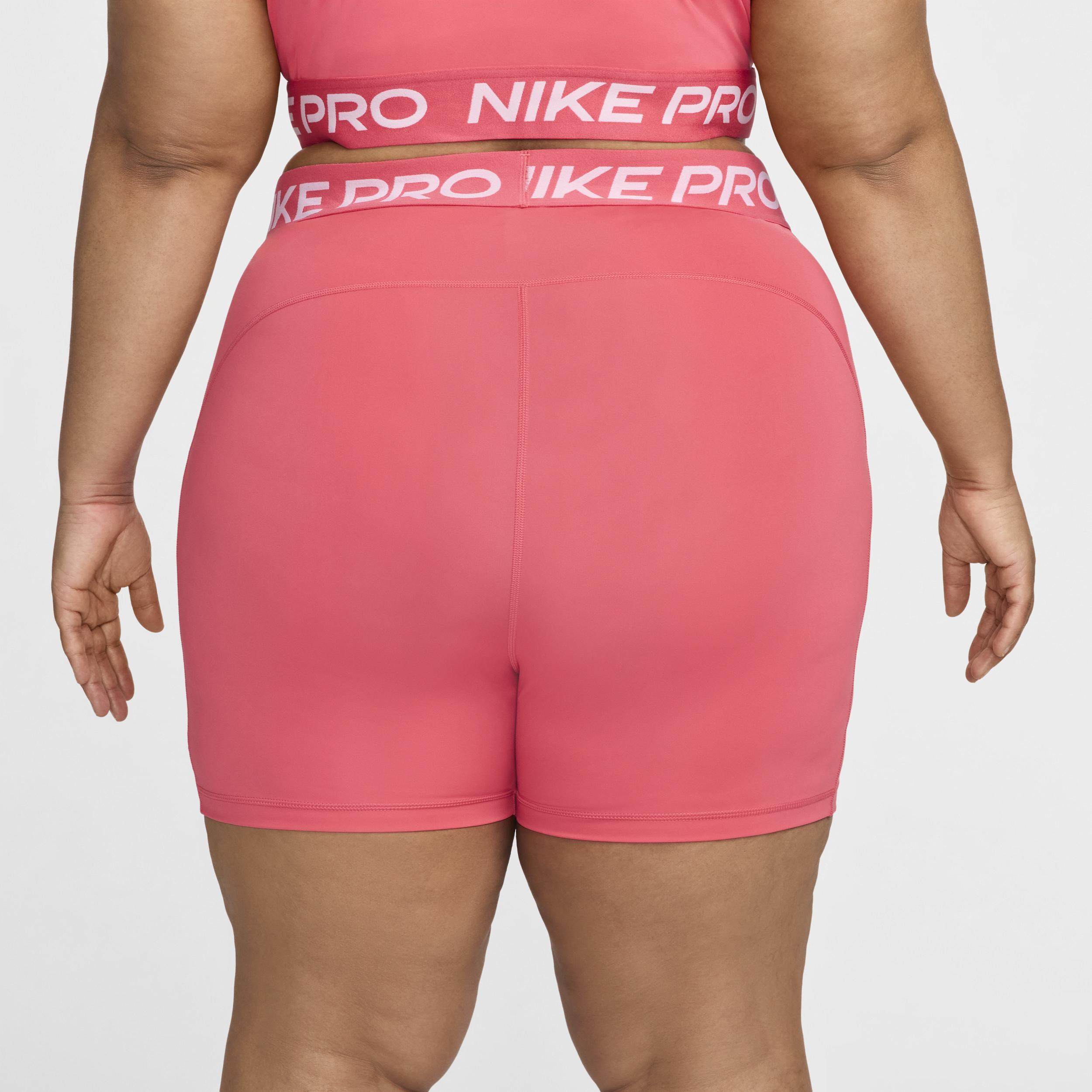 Women's Nike Pro 365 5" Shorts (Plus Size) Product Image