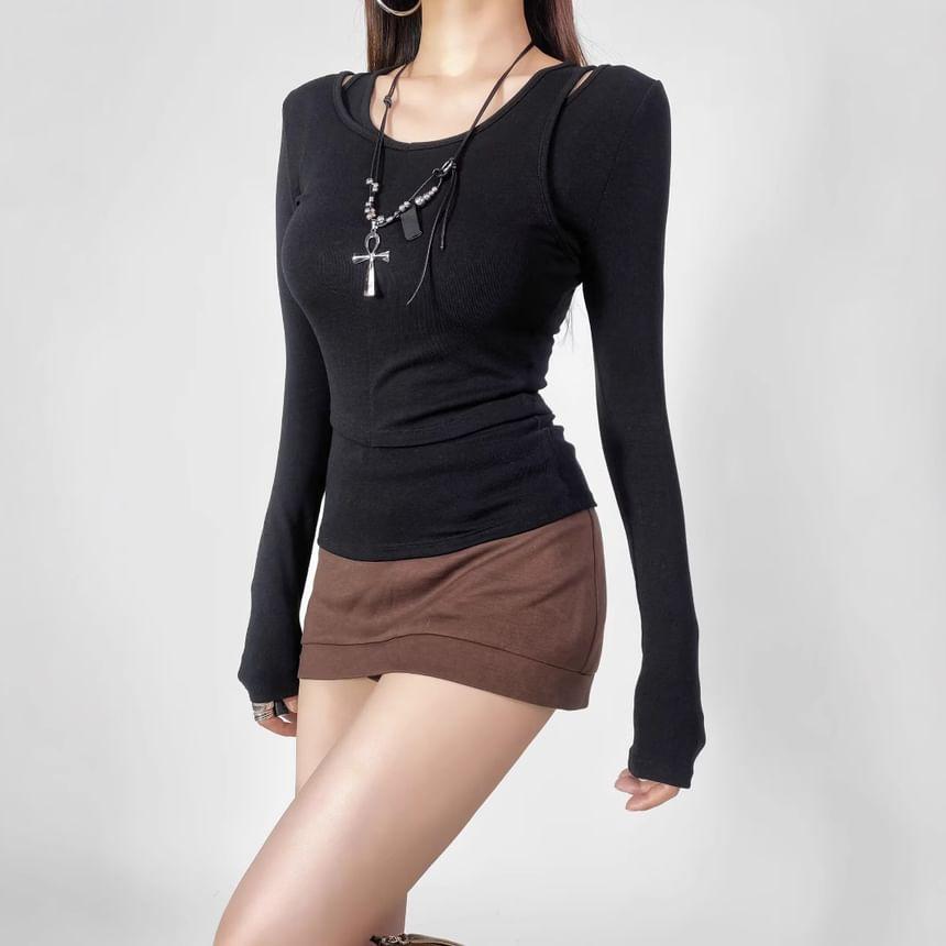 Long Sleeve Cold Shoulder Plain Crop T-Shirt Product Image