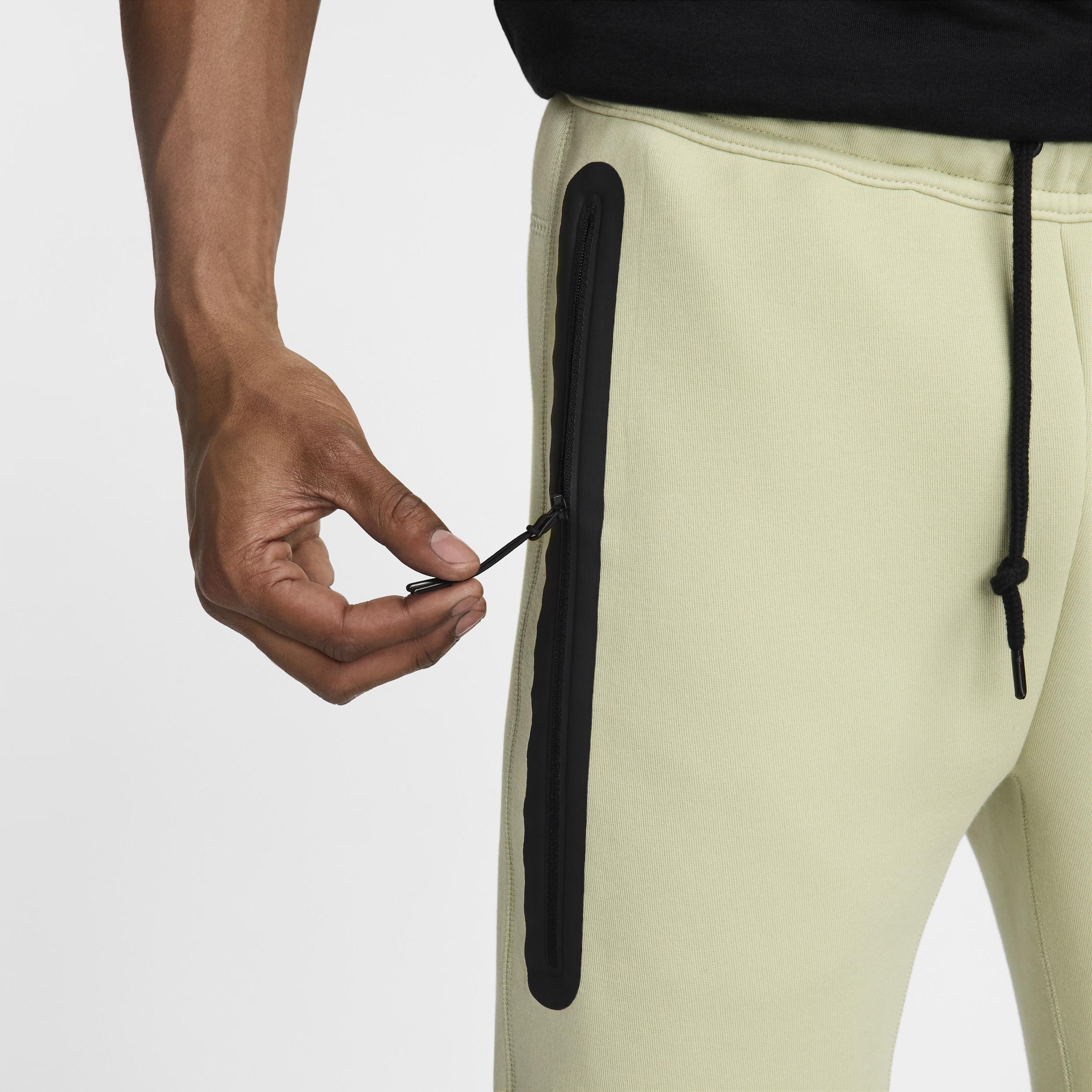 Men's Nike Sportswear Tech Fleece Jogger Pants Product Image