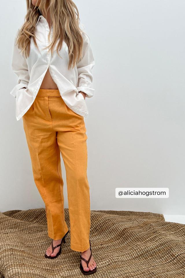 Linen Cropped Pants Product Image