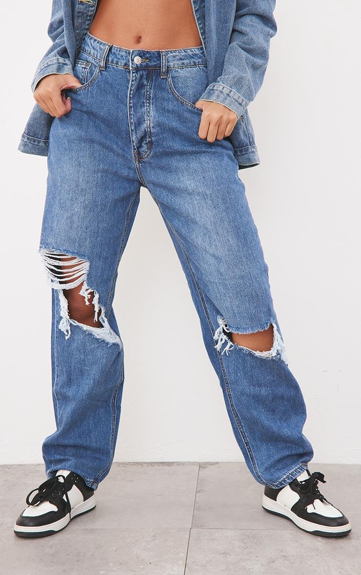 PRETTYLITTLETHING Mid Blue Wash Knee Rip Boyfriend Jeans Product Image