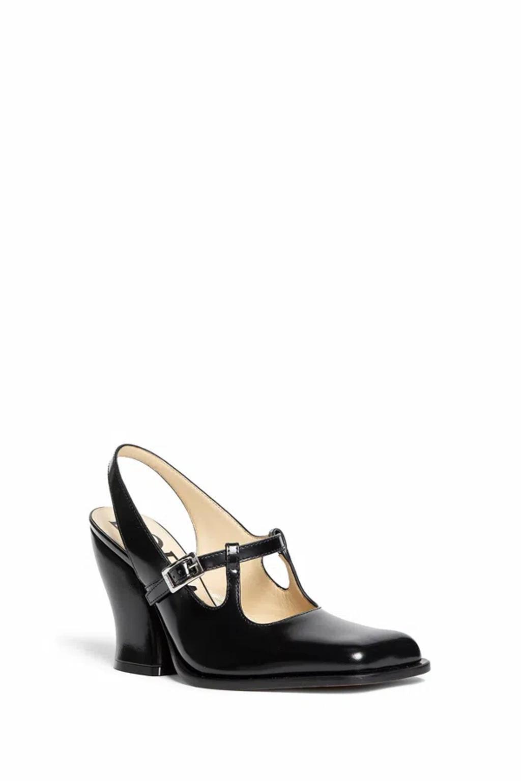 Woman Black Pumps In Violett Product Image