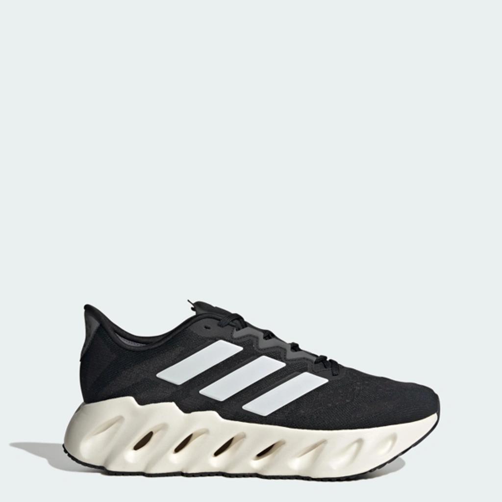 ADIDAS ORIGINALS Mens Adidas Switch Fwd In White/black Product Image