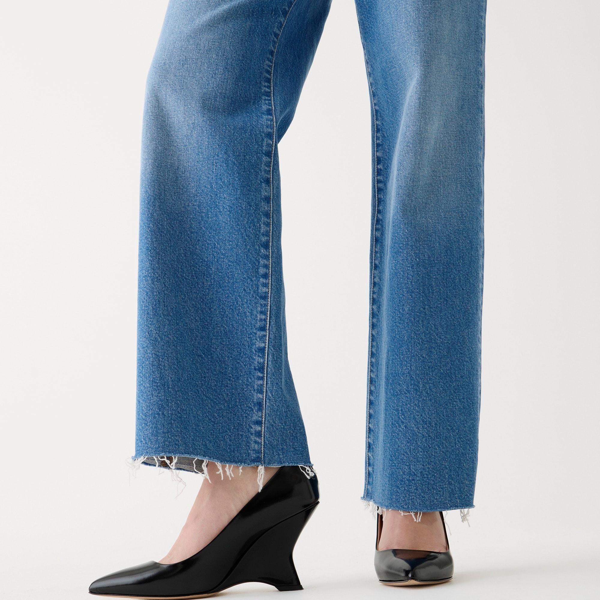 Slim wide-leg jean in Lakeshore wash Product Image